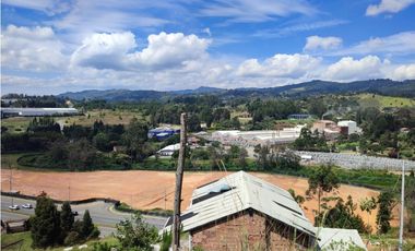 Oportunidad Única: Terreno Industrial y Comercial en Guarne