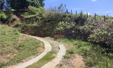 Oportunidad Única: Terreno Industrial y Comercial en Guarne