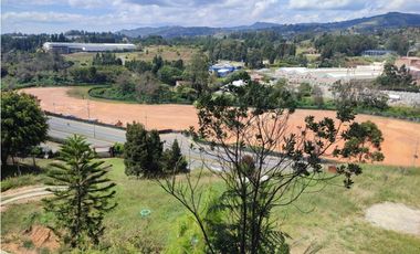 Oportunidad Única: Terreno Industrial y Comercial en Guarne