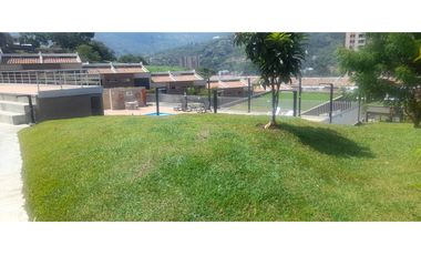 VENTA CASA  UNIFAMILIAR  EN ALAMEDA DEL NORTE EN BELLO