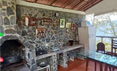 VENTA DE FINCA  EN LIMONAR GIRARDOTA