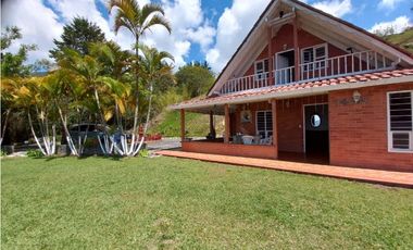 VENTA DE FINCA  EN LIMONAR GIRARDOTA