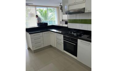 APARTAMENTO GIRARDOT CMARCA VENTA 175 M2 ZONA RESIDENCIAL NORTE video