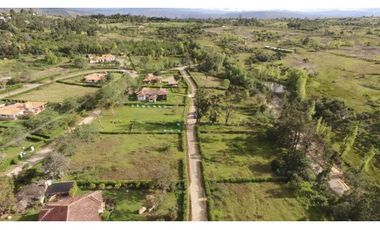 VENDO CASA EN ADOBE UN NIVEL - CONJUNTO VILLA DE LEYVA