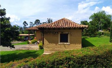 VENDO CASA EN ADOBE UN NIVEL - CONJUNTO VILLA DE LEYVA