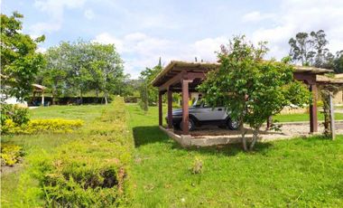 VENDO CASA EN ADOBE UN NIVEL - CONJUNTO VILLA DE LEYVA