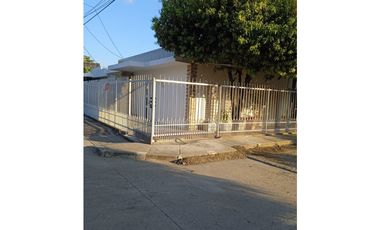 VENTA DE HERMOSA CASA  + DOS LOCALES EN MARGEN IZQUIERDA DE MONTERIA