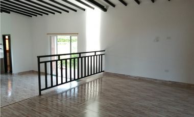 VENTA CASA CAMPESTRE VIA  QUIMBAYA  ALCALA (V.)