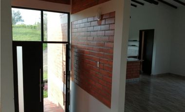 VENTA CASA CAMPESTRE VIA  QUIMBAYA  ALCALA (V.)