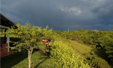 VENTA CASA CAMPESTRE VIA  QUIMBAYA  ALCALA (V.)