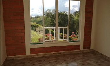 VENTA CASA CAMPESTRE VIA  QUIMBAYA  ALCALA (V.)