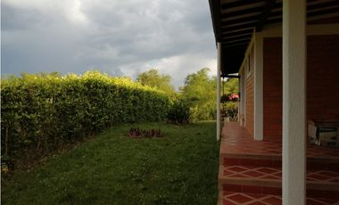 VENTA CASA CAMPESTRE VIA  QUIMBAYA  ALCALA (V.)