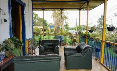 Se Vende Casa Lote Avenida Centenario