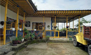 Se Vende Casa Lote Avenida Centenario