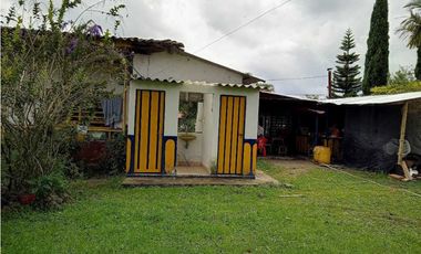Se Vende Casa Lote Avenida Centenario