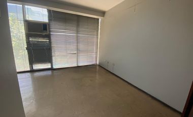 Oficina en Venta en Av. Salvador