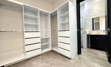 CASA EN VENTA EN   ALTOZANO