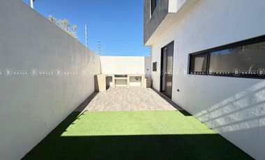 CASA EN VENTA EN   ALTOZANO
