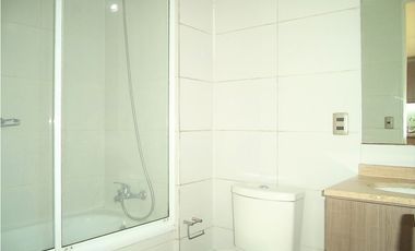 ARRIENDO METRO SANTA LUCIA / SARA DEL CAMPO / CARMEN