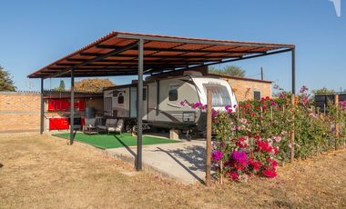 Casa con hermosas vistas y estilo rustico de buen gusto, autosustentable