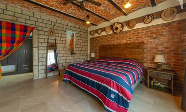 Casa con hermosas vistas y estilo rustico de buen gusto, autosustentable