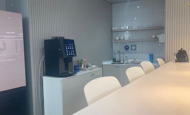 ¡Moderna Oficina en gran ubicación!