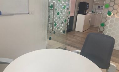 ¡Moderna Oficina en gran ubicación!