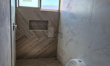 Casa en venta en fraccionamiento al norte de Saltillo, Fracc. Casa de Piedra