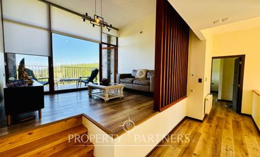 Se vende moderna y nueva  casa  en parcela de 5.000 m2 dentro de exclusivo condominio ubicado en Pumalal a solo 20 minutos de Temuco