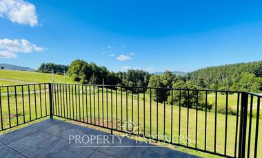 Se vende moderna y nueva  casa  en parcela de 5.000 m2 dentro de exclusivo condominio ubicado en Pumalal a solo 20 minutos de Temuco