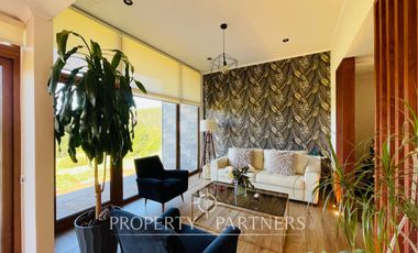 Se vende moderna y nueva  casa  en parcela de 5.000 m2 dentro de exclusivo condominio ubicado en Pumalal a solo 20 minutos de Temuco
