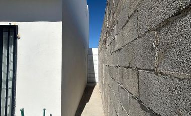 CASA EN VENTA AL ORIENTE DE TORREON, COAHUILA.