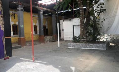 CASA EN AMPLIO TERRENO, EN ALVARO OBREGON