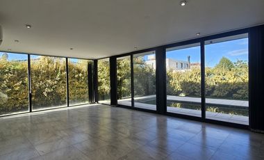 Neuquen. Alquiler. Casa Nivel Gerencial. Barrio cerrado Costa Rio