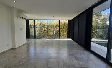 Neuquen. Alquiler. Casa Nivel Gerencial. Barrio cerrado Costa Rio
