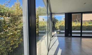 Neuquen. Alquiler. Casa Nivel Gerencial. Barrio cerrado Costa Rio