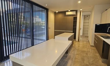 Neuquen. Alquiler. Casa Nivel Gerencial. Barrio cerrado Costa Rio
