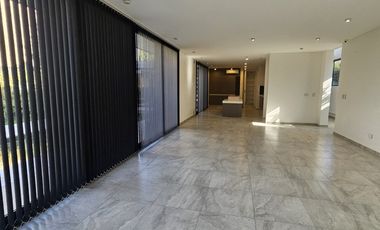 Neuquen. Alquiler. Casa Nivel Gerencial. Barrio cerrado Costa Rio