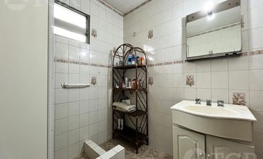 Casa en venta 3 ambientes - terraza - sobre lote propio 10x40