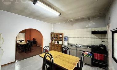 Casa en venta 3 ambientes - terraza - sobre lote propio 10x40