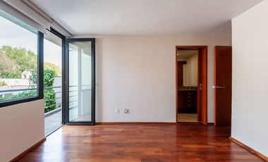 VENTA EDIFICIO RECIÉN REMODELADO EN LA DEL VALLE CENTRO