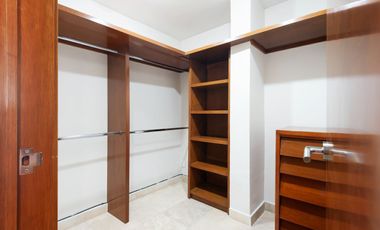 VENTA EDIFICIO RECIÉN REMODELADO EN LA DEL VALLE CENTRO