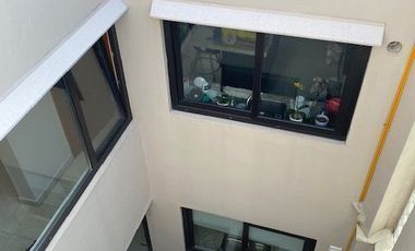 VENTA EDIFICIO RECIÉN REMODELADO EN LA DEL VALLE CENTRO