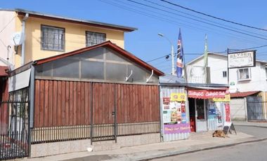 Vendo casa con negocio funcionando en Colín