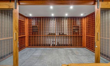 Casa de Lujo con Cava, Jacuzzi, Sauna y Terraza: Viñedos San Miguel