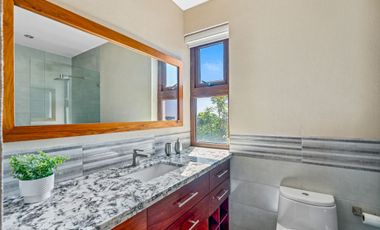 Casa de Lujo con Cava, Jacuzzi, Sauna y Terraza: Viñedos San Miguel