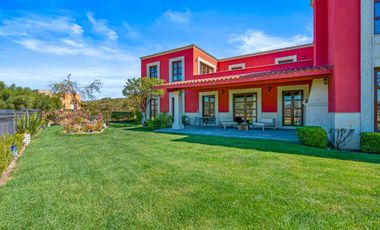 Casa de Lujo con Cava, Jacuzzi, Sauna y Terraza: Viñedos San Miguel