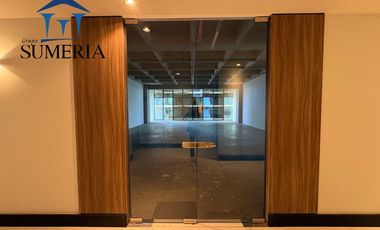 Oficina de lujo en renta en Torre Quórum D1 con vista