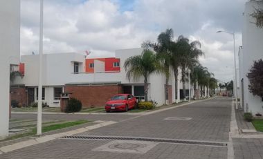Casa en Venta Cuautlancingo - Roof Garden y Recámara en Planta Baja