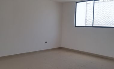 Casa en Venta en Laos Residencial, Carcaña – 5 Recámaras y Roof Garden